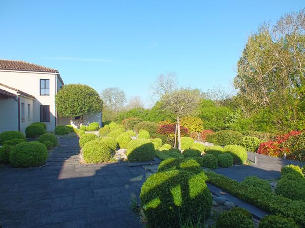 Propriété à vendre 17 pièces proche de SEMUR EN AUXOIS (21)