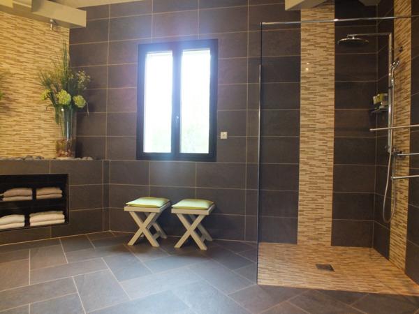 Propriété à vendre 17 pièces proche de SEMUR EN AUXOIS (21)