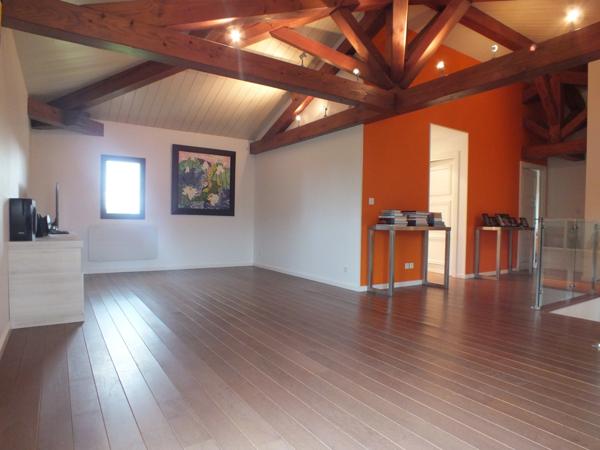 Propriété à vendre 17 pièces proche de SEMUR EN AUXOIS (21)