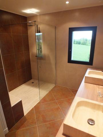 Propriété à vendre 17 pièces proche de SEMUR EN AUXOIS (21)