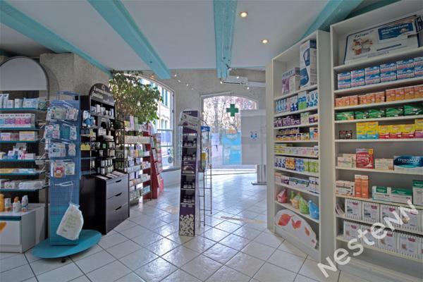 AGEN CENTRE - Local commercial de 160 m² avec grande vitrine au sein du quartier de la préfecture.