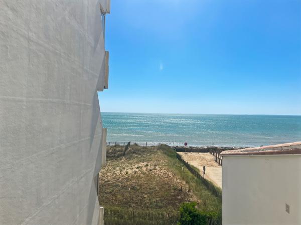 Appartement 1 pièce(s) latéral mer