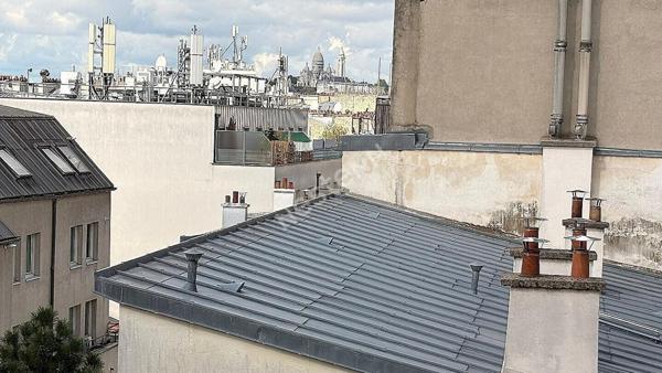Appartement Paris 1 pièce 14.86 m2 avec balconnet