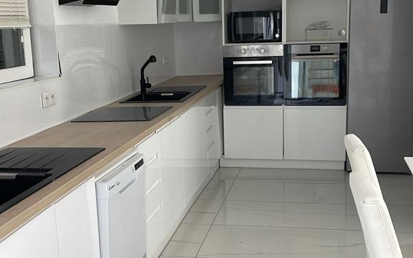 Maison à vendre    10 pièces • 187 m2 Ville-la-Grand