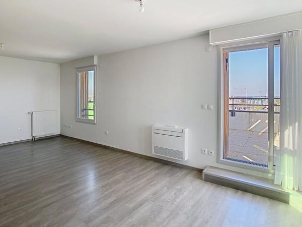 Appartement à vendre Angers, 3 chambres, dernier étage avec ascenseur, deux terrasses, double box
