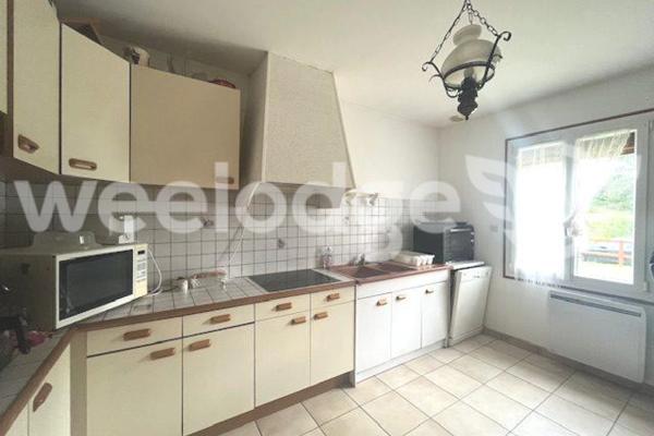 Maison à vendre 6 pièces de 95 m² à Saint-Clair-sur-Epte