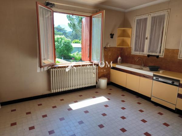 Maison 6 pièce(s) 5 chambre(s) 135 m²