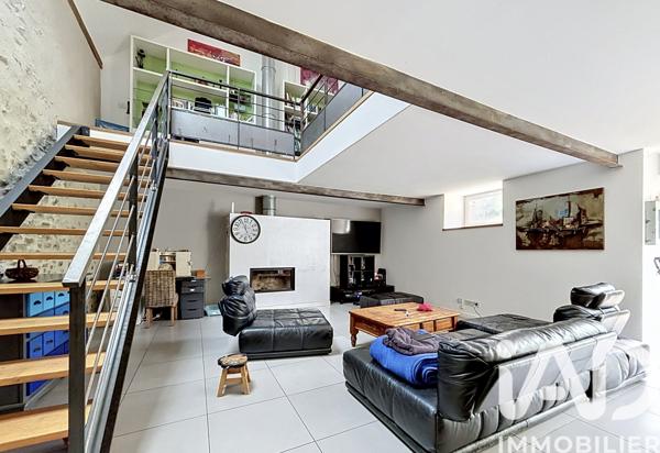 Maison à vendre 9 pièces 261 m² Saint-Aubin-d'Aubigné