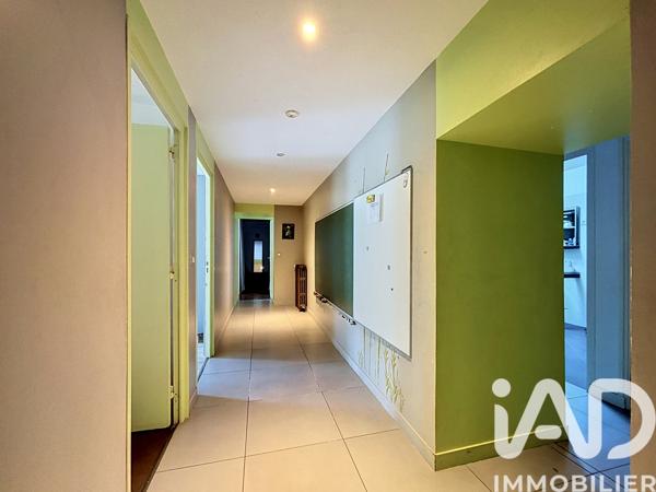 Maison à vendre 9 pièces 261 m² Saint-Aubin-d'Aubigné