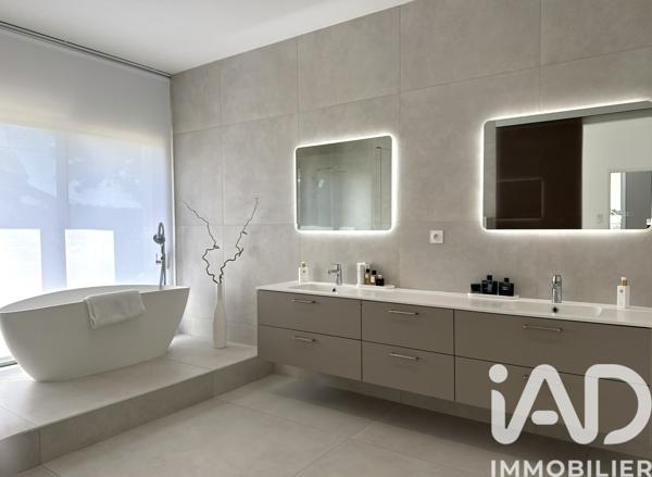 Maison à vendre 6 pièces 240 m² Montreuil-Juigné