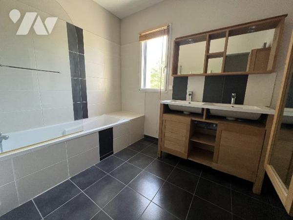 MAISON DE TYPE 5  A VENDRE