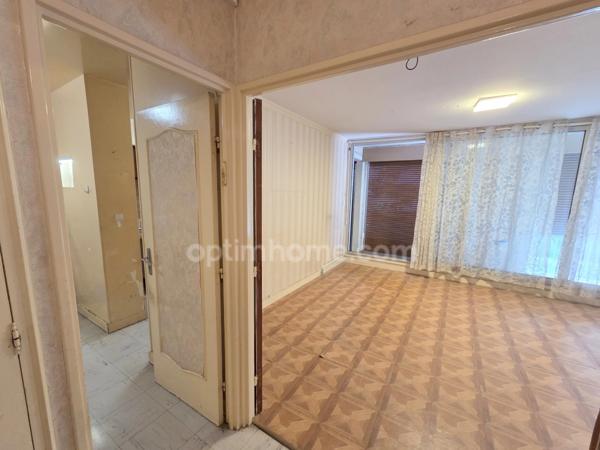 Sarcelles - Place Charcot - Appartement 3 pièces -  72 m2 - 142 000 € FAI