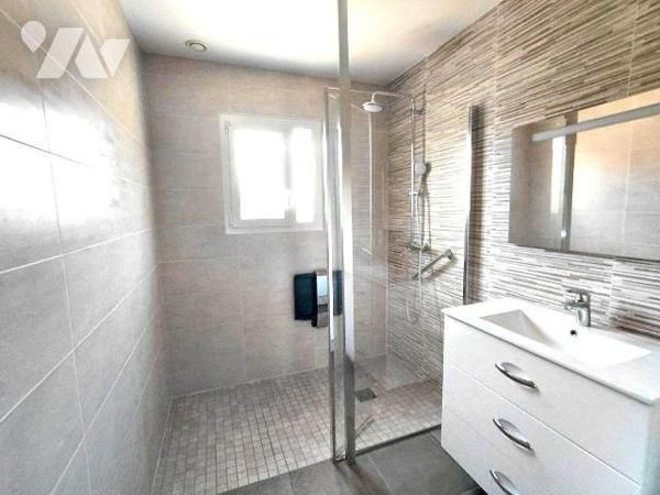 Maison 4 pièces à vendre à Pontivy (56300) - 90 m² - 3 chambres - Garage - Terrain 547 m²

Si...