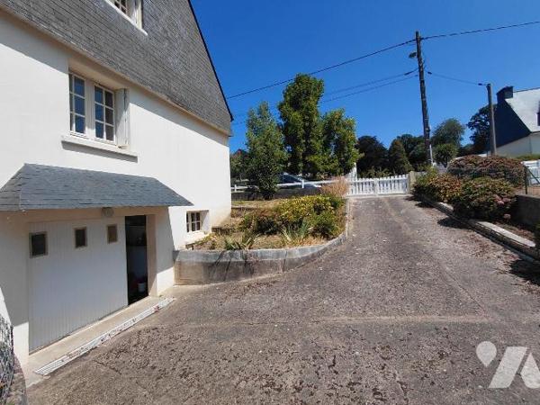 Maison 4 pièces à vendre à Pontivy (56300) - 90 m² - 3 chambres - Garage - Terrain 547 m²

Si...
