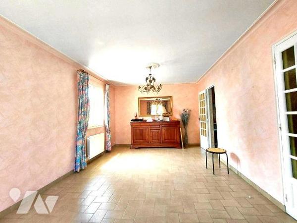 Maison 4 pièces à vendre à Pontivy (56300) - 90 m² - 3 chambres - Garage - Terrain 547 m²

Si...