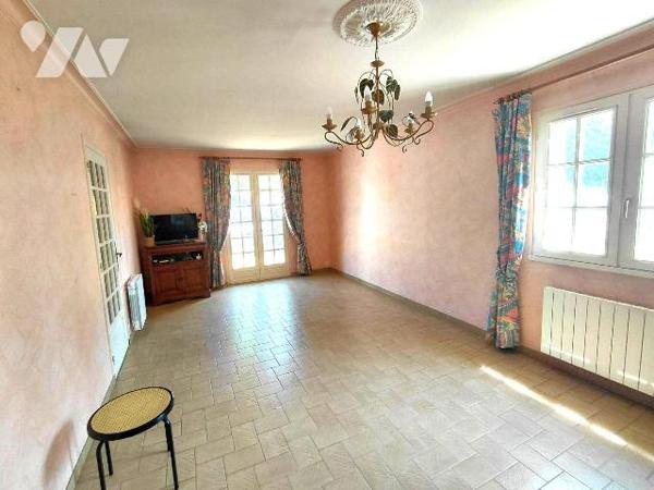 Maison 4 pièces à vendre à Pontivy (56300) - 90 m² - 3 chambres - Garage - Terrain 547 m²

Si...