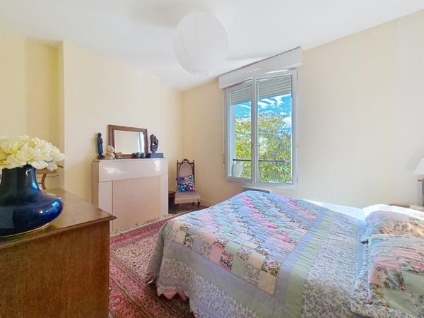 Maison mitoyenne de 99 m2 avec jardin et dépendance