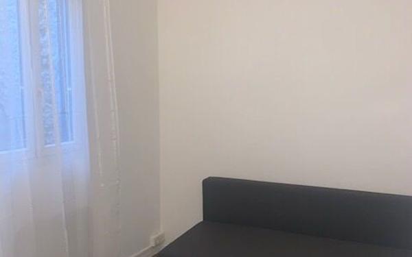 Appartement à louer    1 pièce •  Nîmes