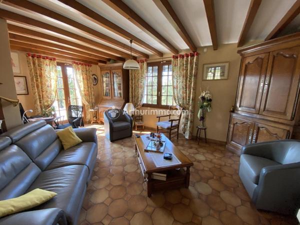 Vente Maison 6 pièces 142 m2 à Saint-Jean-d'Angély