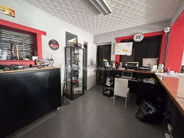 Vente Maison 6 pièces 142 m2 à Saint-Jean-d'Angély