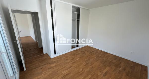 Location Appartement 3 pièces 77.81 m² - Evry 91000