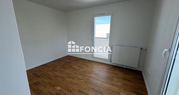 Location Appartement 3 pièces 77.81 m² - Evry 91000
