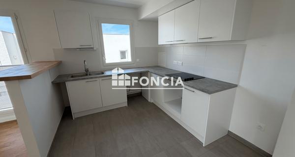 Location Appartement 3 pièces 77.81 m² - Evry 91000