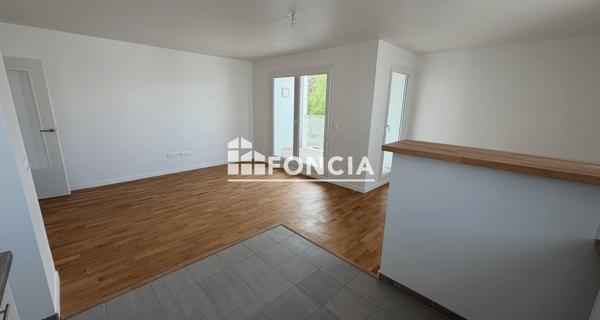 Location Appartement 3 pièces 77.81 m² - Evry 91000