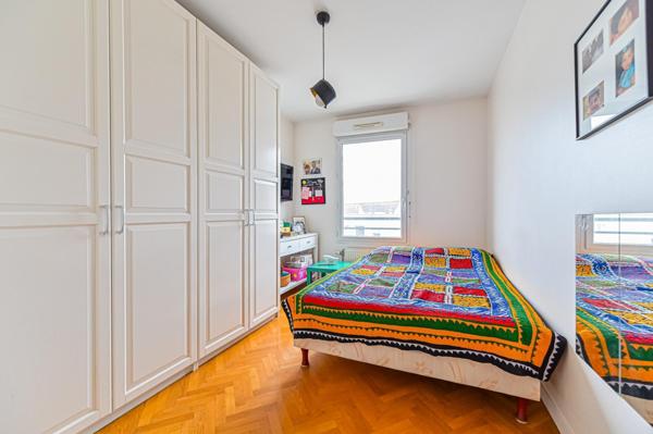 A 8 Minutes de la Gare RER D Vert de Maisons