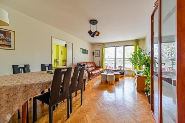 A 8 Minutes de la Gare RER D Vert de Maisons