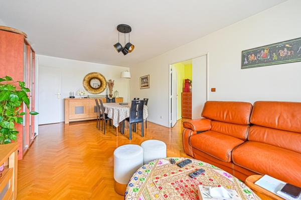 A 8 Minutes de la Gare RER D Vert de Maisons