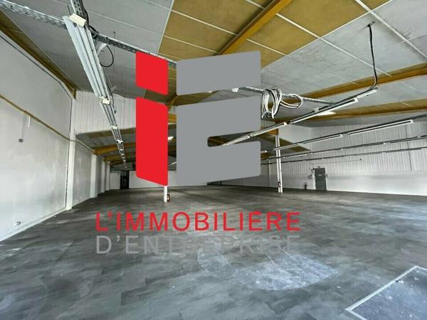 Local commercial de 750m2 à LORIENT