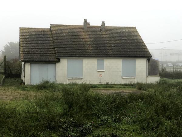 Très beau terrain constructible, rare, usage industriel et commercial