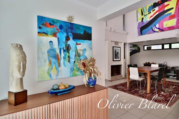 Chatou villa d'architecte 8 pièces, jardin paysagé, quartier recherché