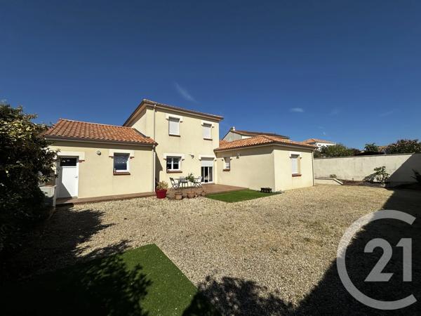 Maison à vendre  5 pièces - 144,76 m 2   LE LOROUX BOTTEREAU  - 44