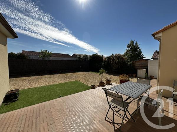 Maison à vendre  5 pièces - 144,76 m 2   LE LOROUX BOTTEREAU  - 44