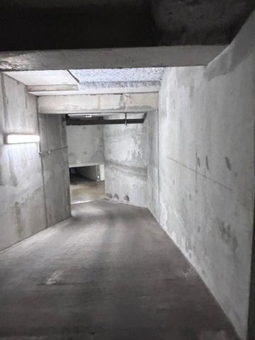 Parking à vendre |                                       Villeurbanne |                                        |     13 m²