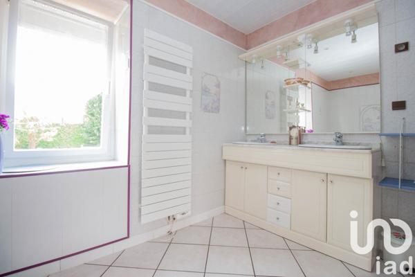 Maison à vendre 9 pièces 180 m² Arceau