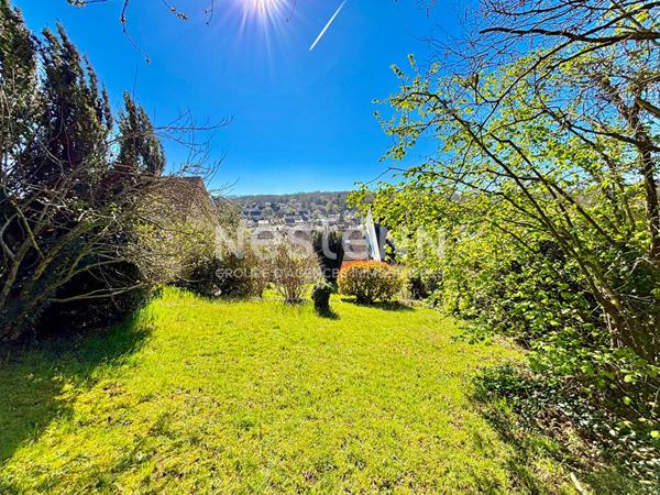 Nestenn Igny - Maison rénovée avec vue dégagée - Vauhallan - 3 chambres - Sous-sol total - Terrain 633 m² - Terrasse sud - Proche Igny, Vélizy & Plateau de Saclay