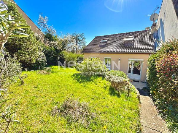 Nestenn Igny - Maison rénovée avec vue dégagée - Vauhallan - 3 chambres - Sous-sol total - Terrain 633 m² - Terrasse sud - Proche Igny, Vélizy & Plateau de Saclay