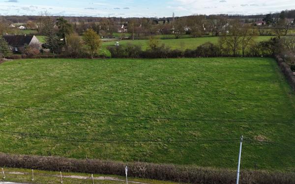 Terrain à vendre    La Charmée