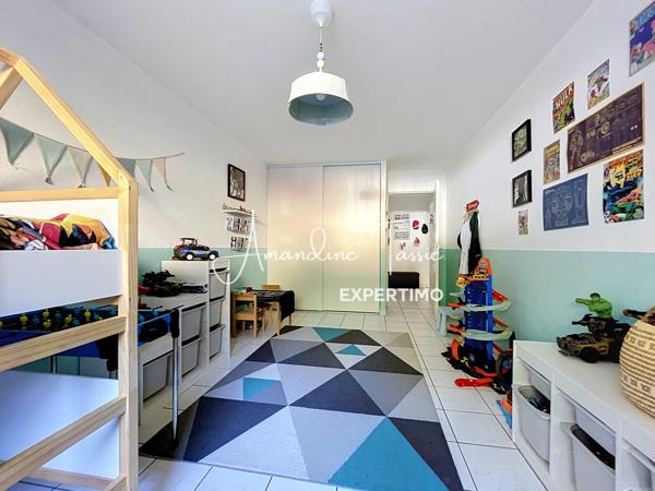 BEL APPARTEMENT DE 136,98 M² AVEC BALCON & GRAND GARAGE