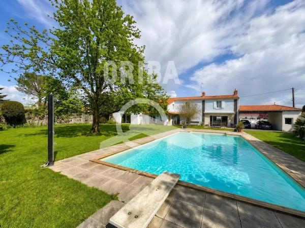 Maison d'exception 7 chambres dans un cadre préservé