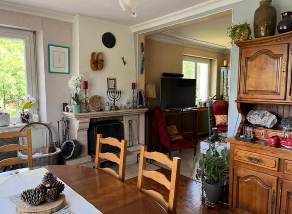 Maison à TREMEVEN, 29300 - 5 pièces 123m²