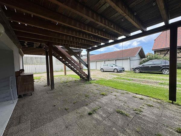 APPARTEMENT - GRANDE TERRASSE - DEUX GARAGES