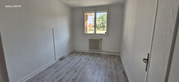 A LOUER - PORTET SUR GARONNE - Appartement T2  Meublé de 45 m² proche commodités - G509-JG