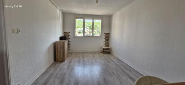 A LOUER - PORTET SUR GARONNE - Appartement T2  Meublé de 45 m² proche commodités - G509-JG