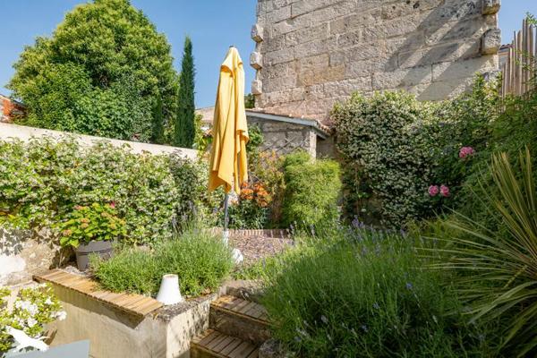 Maison à vendre 199 000 € Saintes 4 p 80 m² DPE D