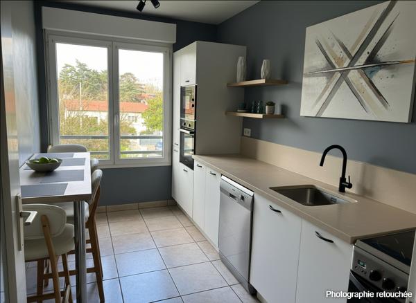 Appartement Ecully 2 pièce(s) 53.8 m2