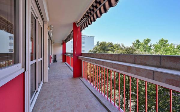 Appartement 4 pièces 86 m² PIERRE BENITE